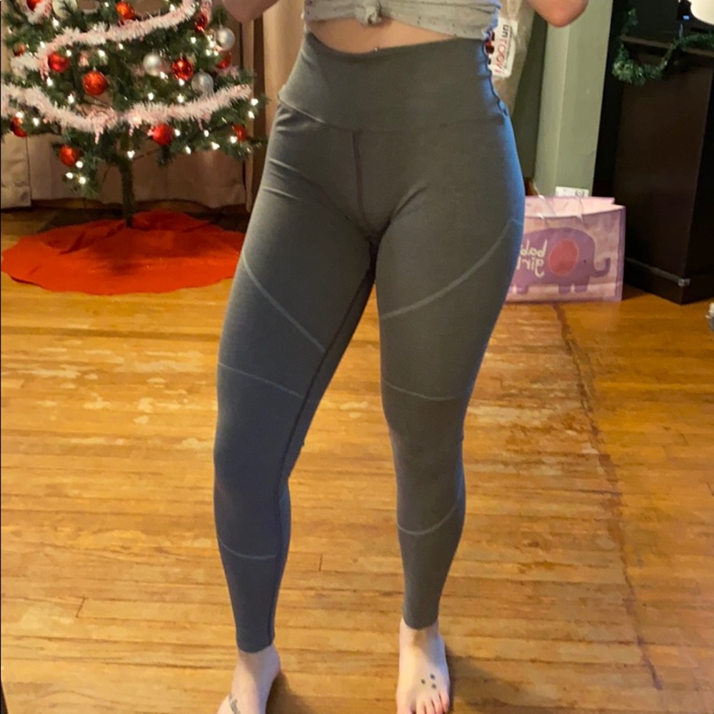 Alphalete Revival Leggings